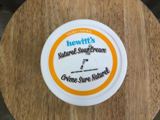 HEWITTS 14% COWS SOUR CREAM 
