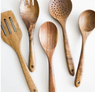 SMILE BOUTIQUES NATURAL ACACIA WOOD KITCHEN UTENSIL SET
